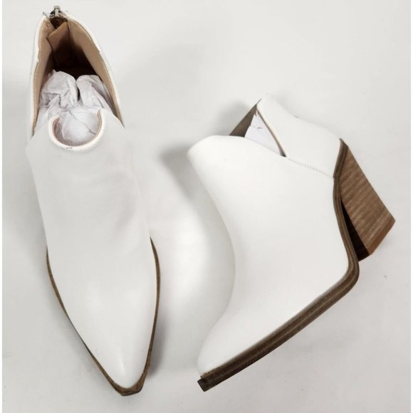 Barn Babe Shoes - Barn Babe Women's Sz. 7.5 White Ankle Western Heeled Booties NWOT